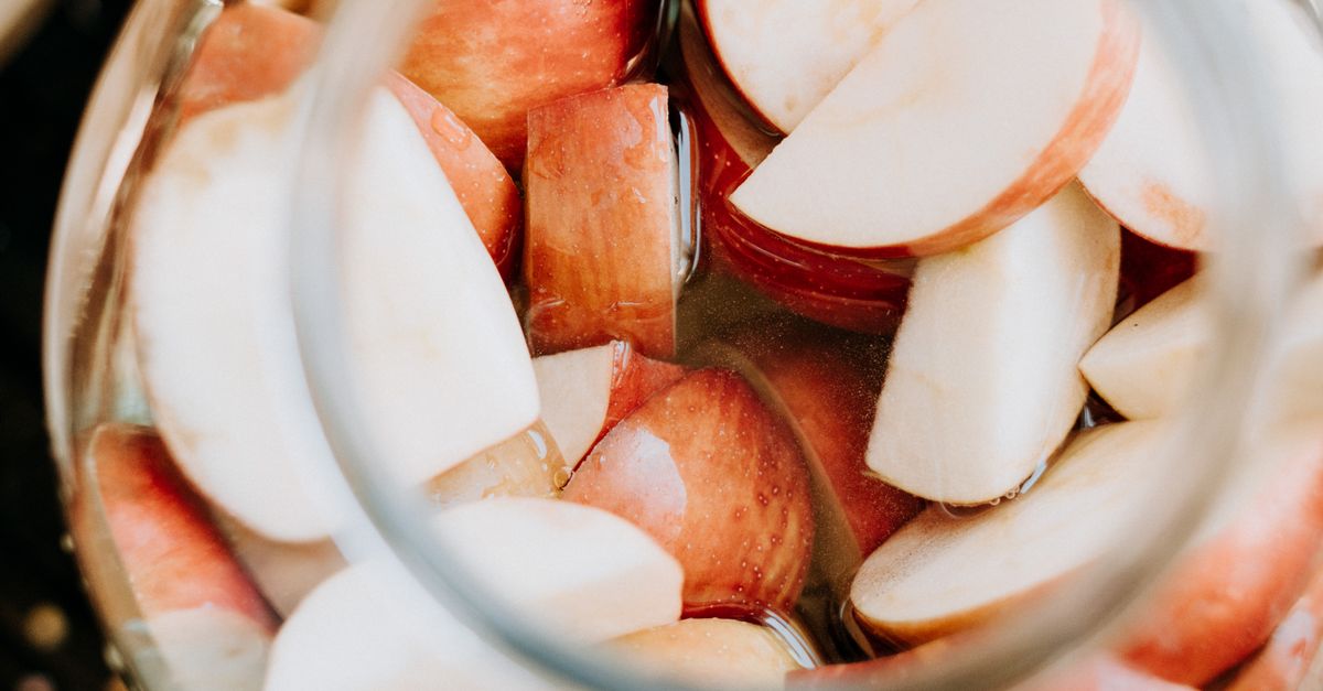Apple Cider Vinegar Pills: Should You Take Them?